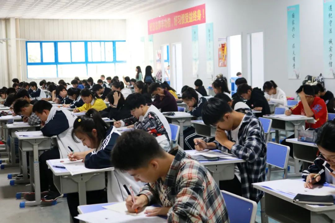 2020年陕西省高职(专科)分类考试招生面向普通高中毕业生录取工作通知(6) 2020年陕西省高职(专科)分类考试招生面向普通高中毕业生录取工作通知(6)