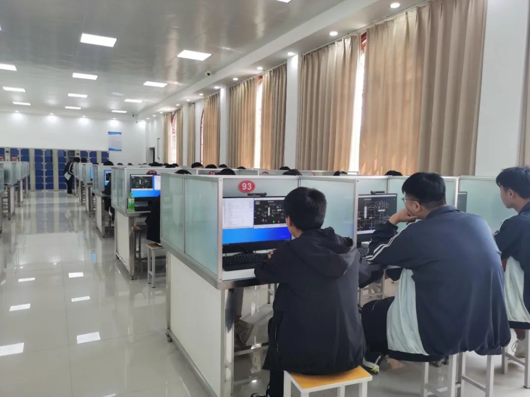 2022年河南化工技师学院化工工艺专业春季招生(25) 2022年河南化工技师学院化工工艺专业春季招生(25)